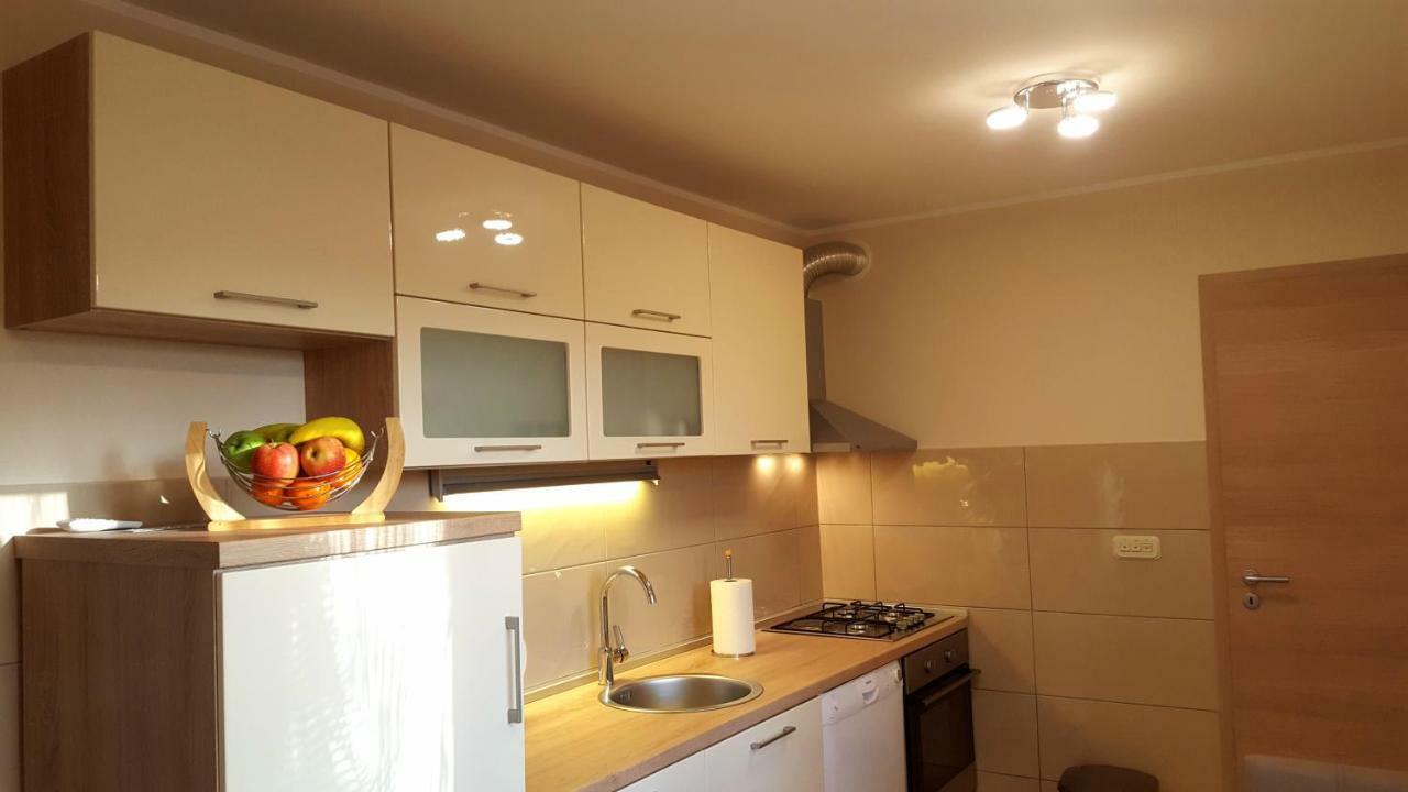 Apartment Tara พูลา ภายนอก รูปภาพ