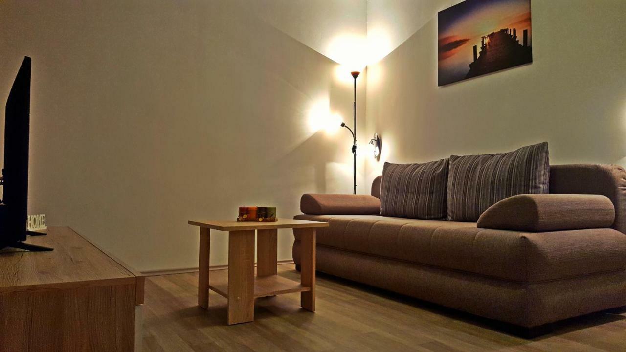 Apartment Tara พูลา ภายนอก รูปภาพ