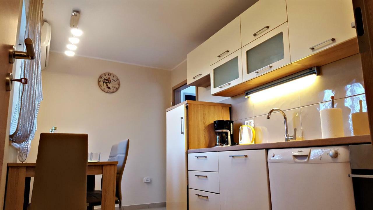 Apartment Tara พูลา ภายนอก รูปภาพ